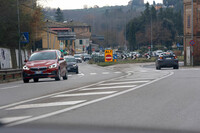 上記の誤進入が起きた周辺。他の方向からも間違って入らないよう、近年標識が設置された。