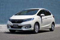 ホンダ・フィット ハイブリッドL Honda SENSING