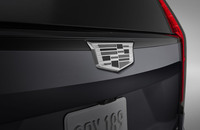 「キャデラック・エスカレード」の誕生25周年を祝う限定車登場の画像