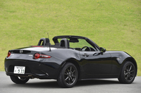 マツダ・ロードスターSスペシャルパッケージ（6AT）