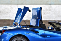 ハードトップの開閉に要する時間はそれぞれ14秒。ルーフは「458スパイダー」と同様に2ピース構造を採る。