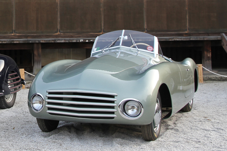 1946年「フィアット1100フルア スパイダー」。1937年の誕生から戦後の1969年に消滅するまで、30年以上にわたる歴史を持つ小型車である「1100」のシャシーに、カロッツェリア・フルアの手になるボディーを載せたスペシャル。Early Cars to 1951（1951年以前に作られた車両部門）を受賞した。