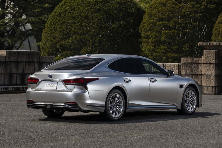 写真で黒く見えているフロントフェンダー部のスペースは、将来的にレーザースキャナーを追加するためのもの。ソフトウエアだけでなく、ハードウエアの更新・機能拡張も想定されている。