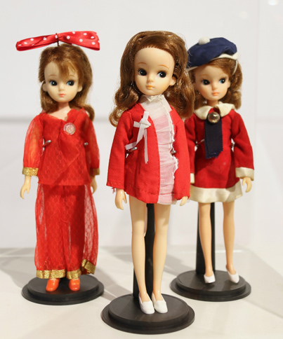 リカちゃん第1世代（1967～71年）。マイナーチェンジを繰り返しながら、時代に合わせて改良を重ねてきたその歴史は、初代「フォルクスワーゲン・ビートル」を思わせる。