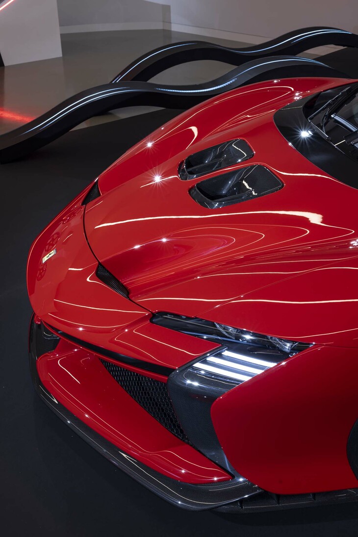 フェラーリSF90 XXストラダーレ（フロントまわり）