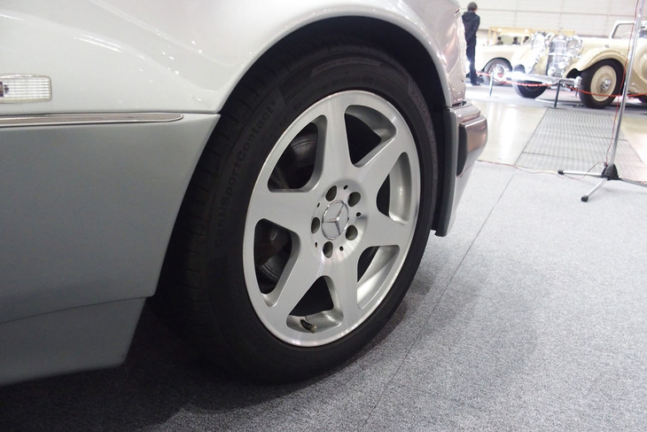 メルセデス・ベンツ500E（1993年）／ヤナセクラシックカーセンター