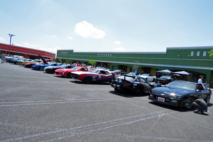 今回の会場は千葉のロングウッドステーション。テナントがまったく入っていない（厳密にはラジコン屋さんが1件だけ営業している）寂れたショッピングモールに、記者は思わず、コナミのホラゲー『サイレントヒル』を思い出してしまった。