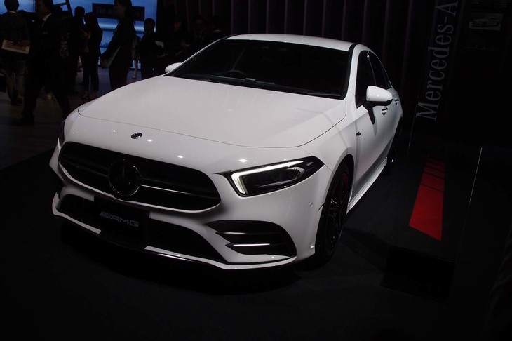 メルセデスAMG A35 4MATICセダン