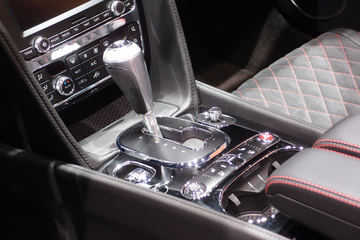 ベントレー・コンチネンタル スーパースポーツ コンバーチブル