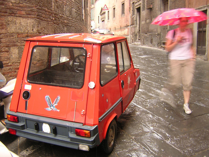 「サルキー コア」は、なんと後部ハッチのハンドルも「リトモ」用だった