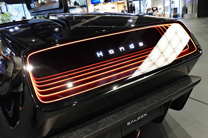 Honda 0 SALOON（サルーン）