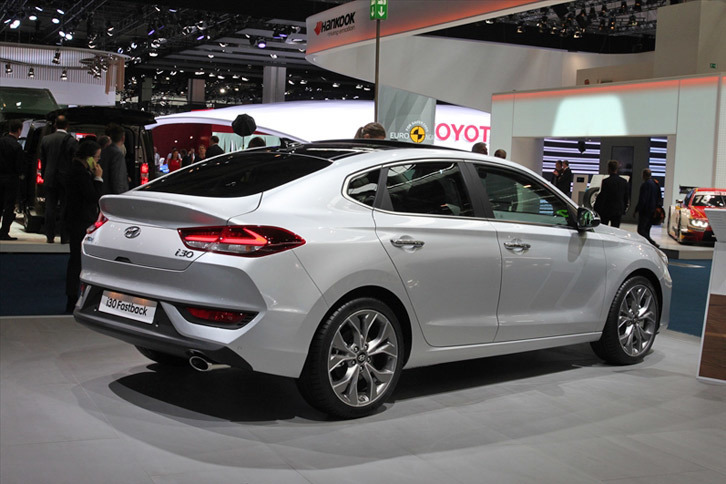 ヒュンダイi30ファストバック（エクステリア）