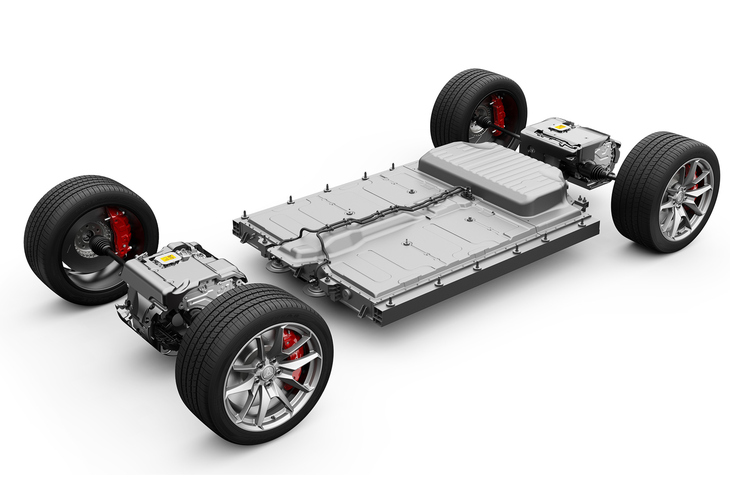前後にEDMを搭載する、新型「チャージャー」の電動パワートレイン。他の高性能BEVと同じく、重量物のほとんどをホイールベースの間に収める高効率なパッケージングと、優れた前後重量配分を実現しているという。