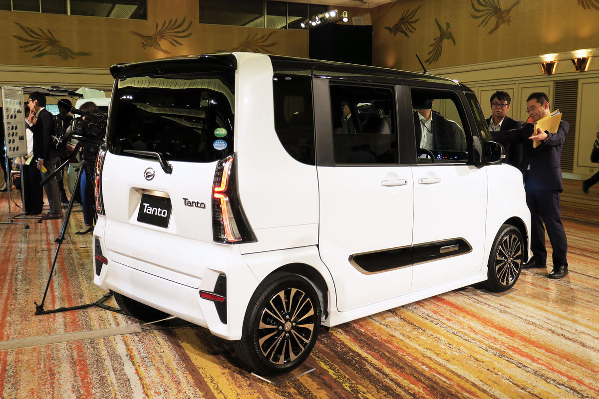 新型 ダイハツ タント 発表会の会場から 内装 外装など30枚 画像 写真 Webcg