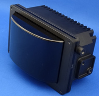 自動運転時代のセンサーとして期待を集めているLiDAR。レーザーを用いて対象物の形や距離を測定するもので、高い分解能を誇る。写真はオムロンが開発した3D-LiDAR。クルマや歩行者といった遠方障害物はもちろん、縁石や路面上の落下物、傾きや凹凸といった路面形状まで把握する能力を備えている。