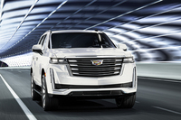 「キャデラック・エスカレード」一部仕様変更　新しいヘッドランプを採用