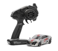 「ミニッツ ネオクラシックレーサー」は、プロポ（送信機）も含めたオールインワンセットで販売される。価格は2万5300円。