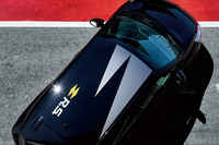 「ルノー・ルーテシアR.S.」にF1マシンをイメージした限定車の画像
