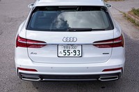 「A6セダン」と同様に、ブリスター化した前後フェンダーの上部デザインは、1980年に誕生した通称「ビッグ・クワトロ」がモチーフだという。テールライトユニットは、セダンと同一のデザインになっている。