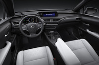 開発に際し、室内からの視界の良さにはこだわった。死角を可能な限りなくして、車両感覚のつかみやすさを大事にしたという。