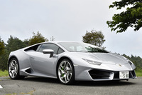 「ウラカン」のラインナップに名脇役の2WDモデル「LP580-2」が登場したのは2015年11月のこと。新価格（2016年7月変更）は2535万840円。