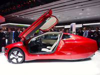 VWグループの主役は“悲願のエコカー”「XL1」【ジュネーブショー2013】の画像