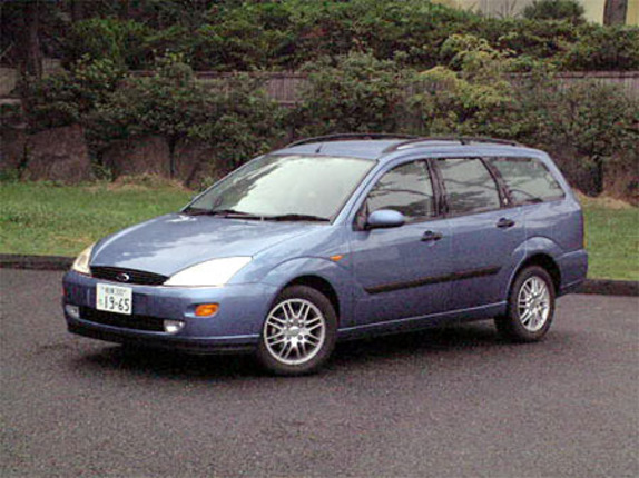 【スペック】全長×全幅×全高＝4440×1710×1555mm/ホイールベース＝2615mm/車重＝1260kg/駆動方式＝FF/2リッター直4DOHC16バルブ(131ps/5500rpm、18.2kgm/4500rpm) 