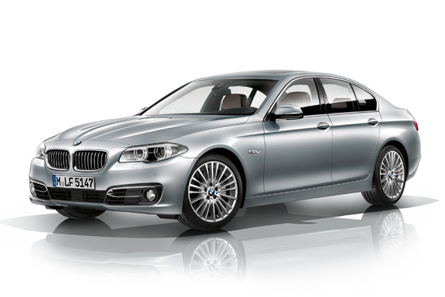「BMW 528iセダン」