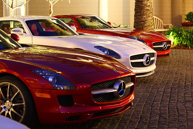 【スペック】全長×全幅×全高＝4638×1939×1262mm／ホイールベース＝2680mm／車重＝1620kg／駆動方式＝FR／6.2リッターV8DOHC32バルブ(571ps/6800rpm、66.3kgm/4750rpm)（欧州仕様車）