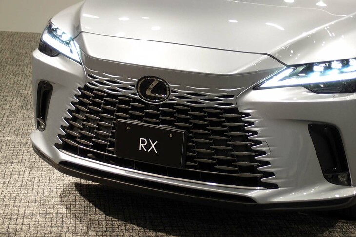 レクサスRX450h＋“バージョンL”（フロントまわり）