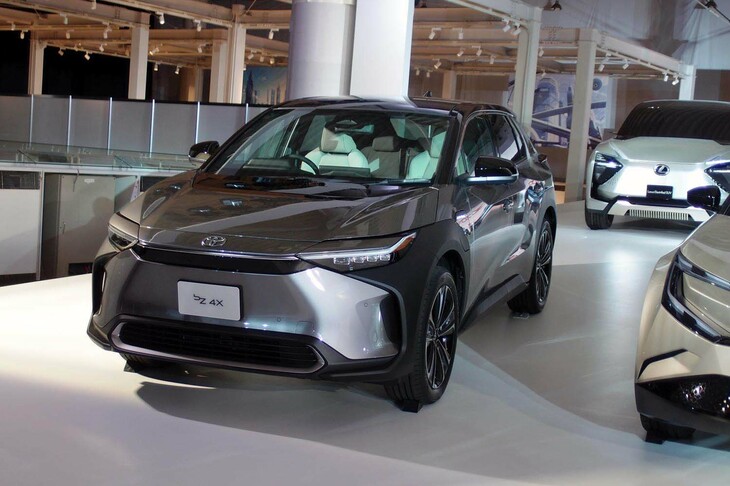 ミッドサイズのSUV「トヨタbZ4X」。