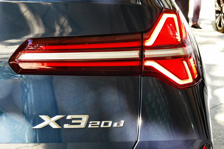 BMW X3 20d xDrive Mスポーツ（テールランプ）