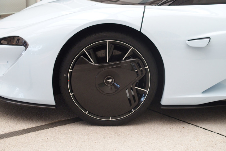 マクラーレン・スピードテール（タイヤ＆ホイール＜フロント＞）