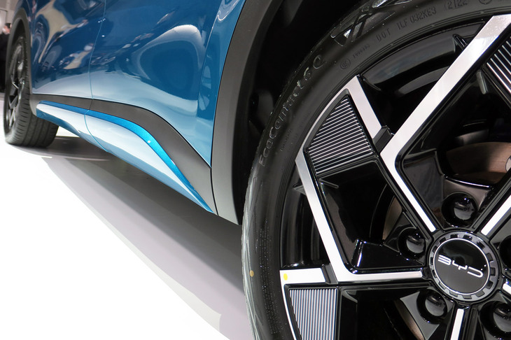 BYDアットスリー（サイドシル）