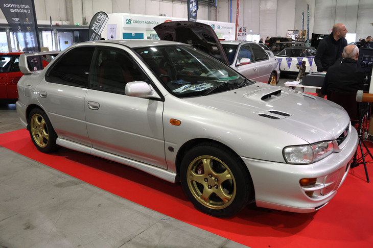再び「アウトモトレトロ」のボクサー90ブースへ。こちらの「インプレッサWRX STi」は最初のページのものとは違う個体。
