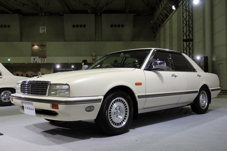 日産セドリックシーマ タイプIIリミテッド（1990年 FPY31型）