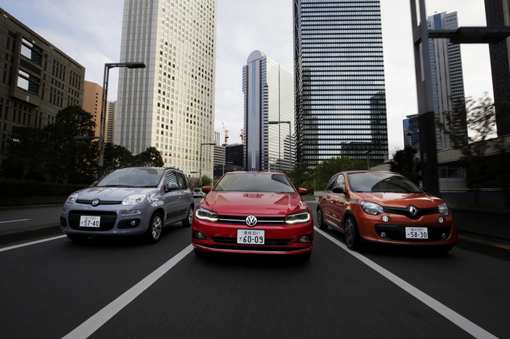 「フォルクスワーゲン・ポロ」は、単独試乗による安全装備や内外装の質感のチェックに加えて、他車種との比較試乗も実施しました。近い価格帯にあるライバルとは、どのような違いがあるのでしょうか。