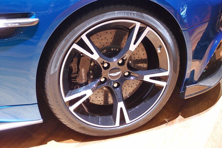 アストンマーティン・ヴァンキッシュS ヴォランテ