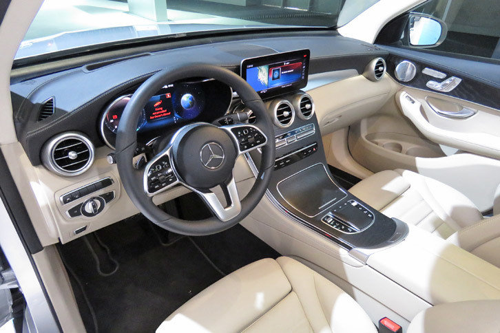 メルセデス・ベンツGLC F-CELL（インテリア）