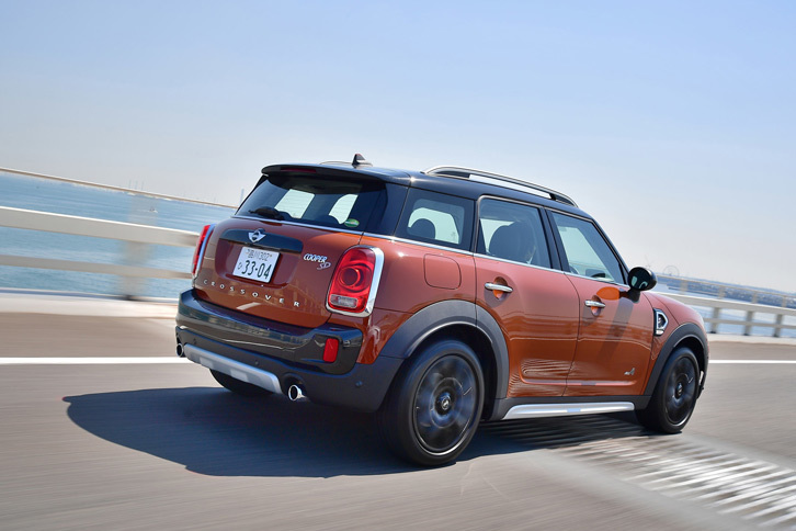 「MINIクーパーSD クロスオーバーALL4」のボディーサイズは全長4315×全幅1820×全高1595mm。