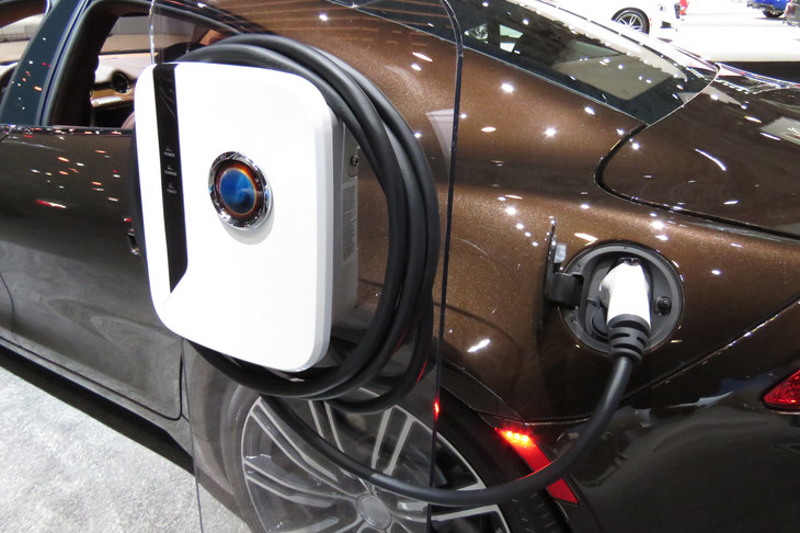 カルマ・レヴェーロ（充電器）