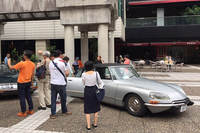 「シトロエンDS」は会場でも大人気。
	 
	