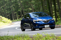 しなやかに動くサスペンションや正確なハンドリングは「ルーテシア」のラインナップに共通する美点。ワインディングロードでも走りを楽しめる。