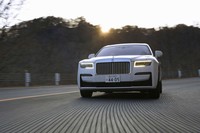 「脱ぜいたく」をコンセプトに開発された新型「ロールス・ロイス・ゴースト」。