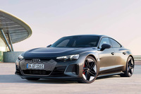 アウディが「e-tron GT」を日本初公開　2モーター4WDを搭載した電動の4ドアクーペ