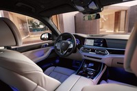 最高出力621PSの高性能3列シートSUV「BMWアルピナXB7」登場の画像