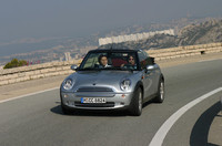 第156回：「MINIクーパー・コンバーチブル」世界初試乗！もしや買うかもしれません!?の画像