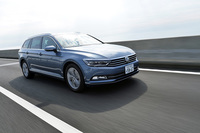 試乗車のグレードは装備が充実した「ハイライン」。ナパレザーシートやナビゲーションシステム（Discover Pro）などが標準で装備される。