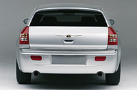 
	【写真上下】「300Cツーリング」
	 