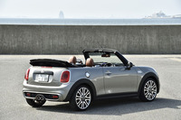 今回は216kmあまりを試乗し、燃費（満タン法）は12.0km/リッターとなった。JC08モード燃費は16.3km/リッター。